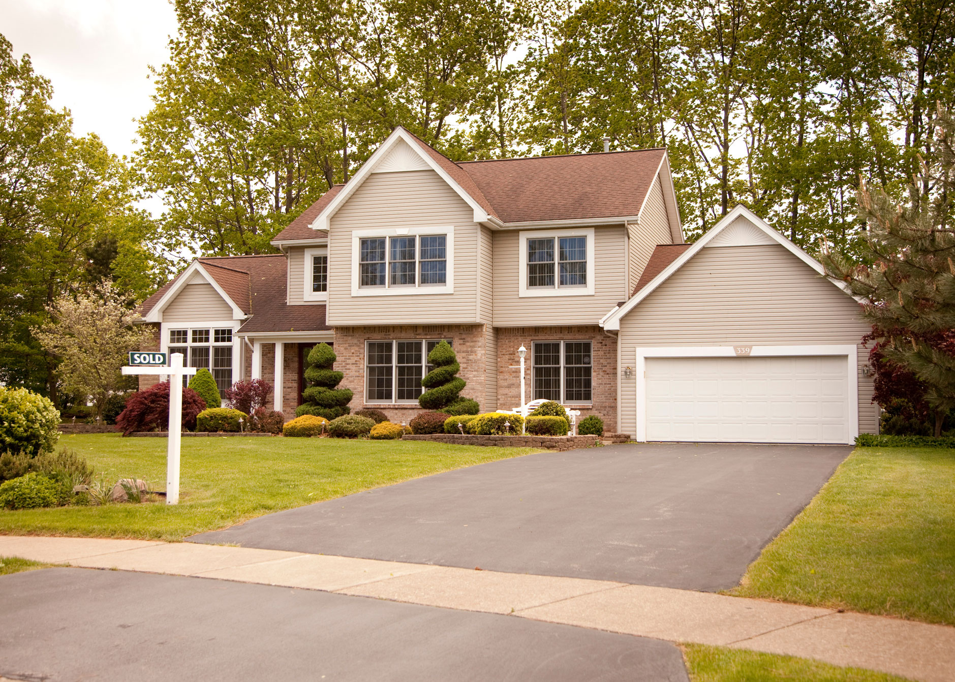 sold_house_eoiku2z9ln.jpg